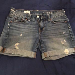 Gap sexy boyfriend shorts
